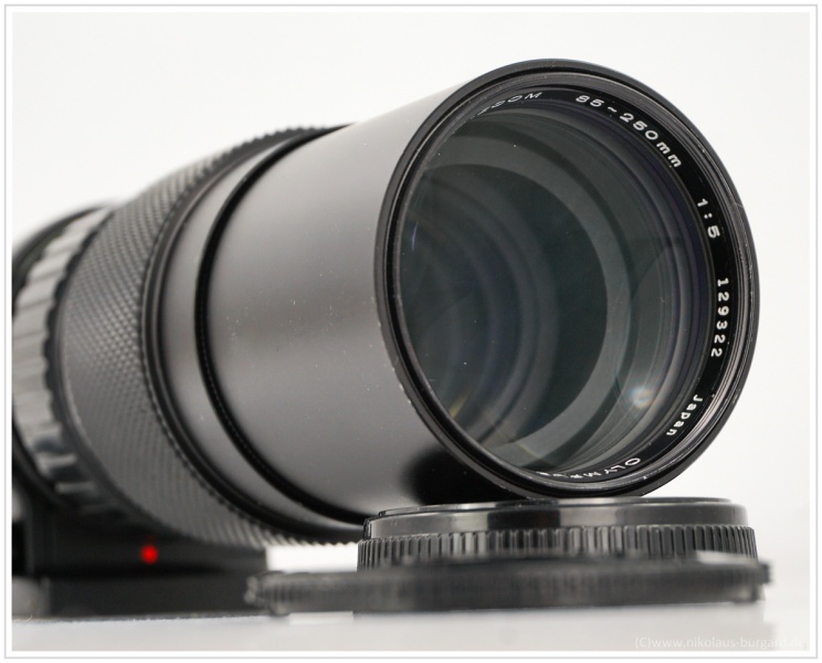 Datei:Zuiko 85-250 Niko 4.jpg