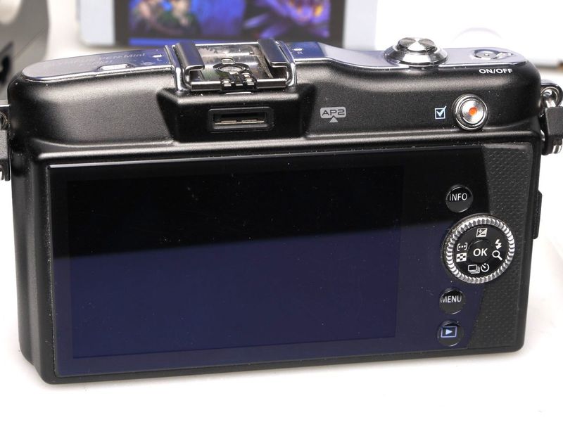 Datei:PEN E-PM1 camerafoxx 5.jpg