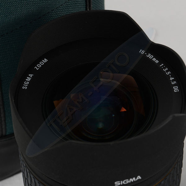 Datei:Sigma EX 15-30 DG TeamFoto 2.jpg