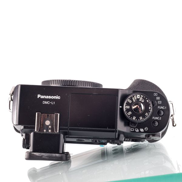 Datei:Panasonic DMC-L1 Arsenal 3.JPG