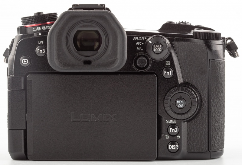 Datei:Lumix G9 Arsenal 3.jpg