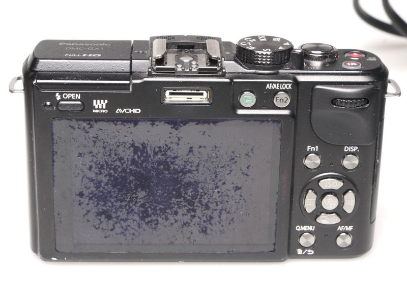 Datei:Lumix GX1 sw camerafoxx 3.jpg