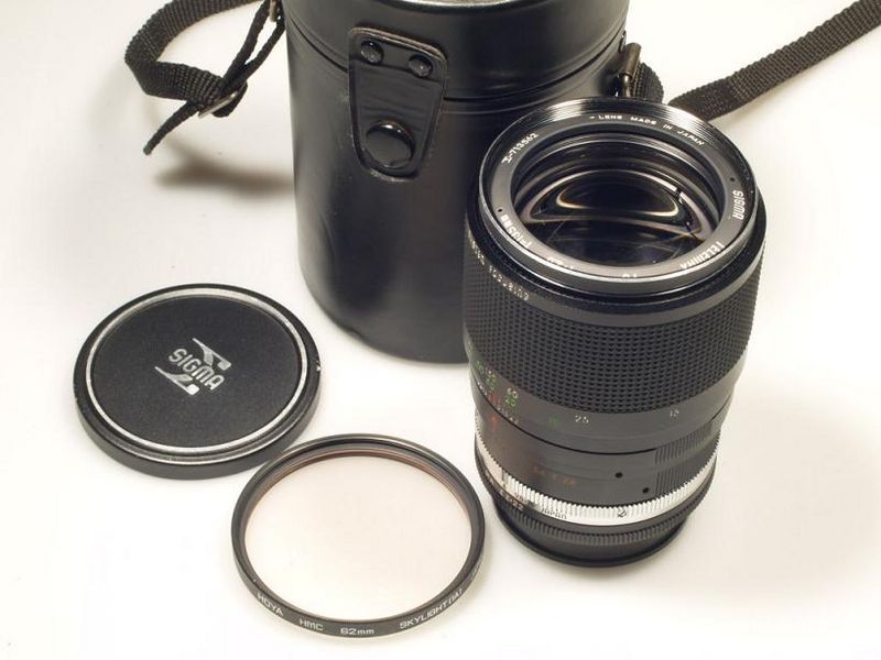 Datei:Sigma 135 2.8 camerafoxx.JPG