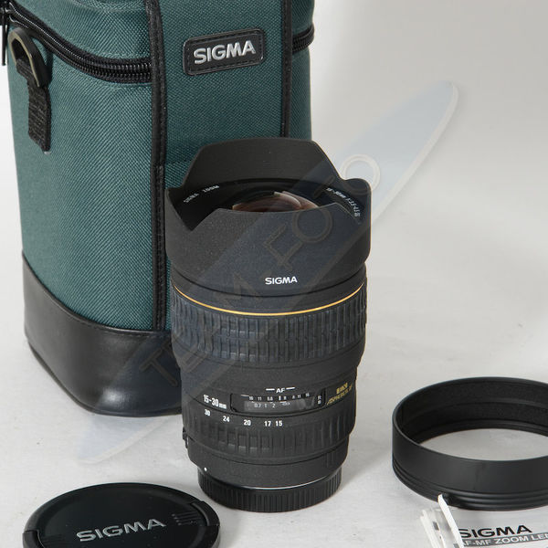 Datei:Sigma EX 15-30 DG TeamFoto 1.jpg
