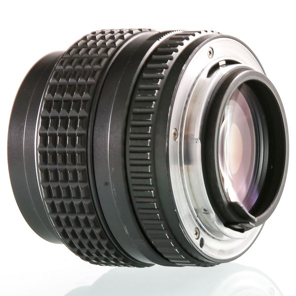 Datei:SMC-Pentax 50 1.2 Arsenal 3a.jpg