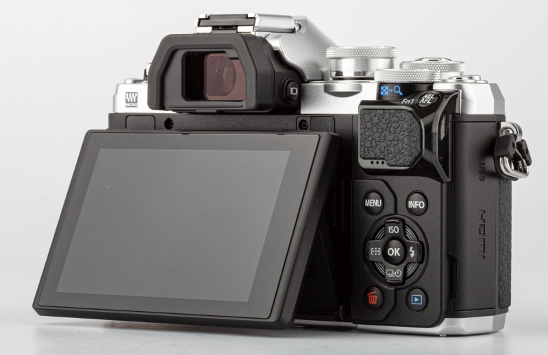 Datei:Olympus E-M10 iii Arsenal si2.jpg