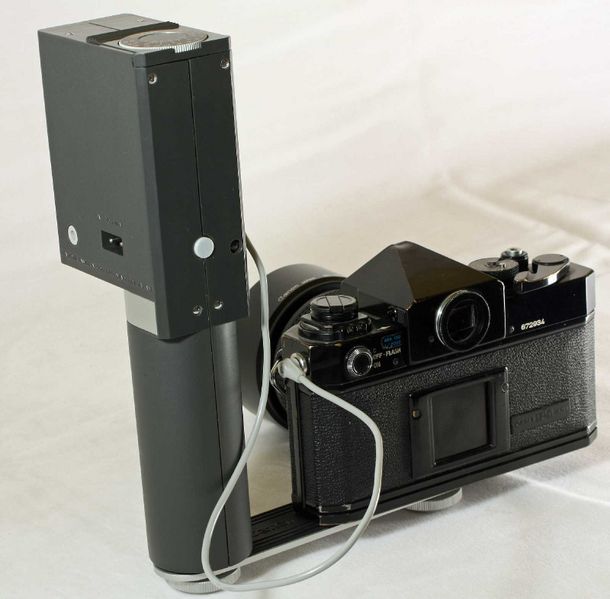 Datei:Canon Speedlite 200 Pruefert 6.JPG