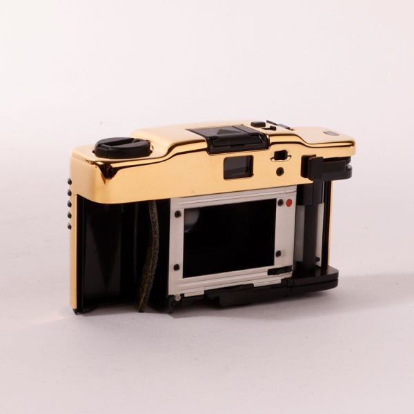 Datei:Minox MDC gold Arsenal 5.jpg