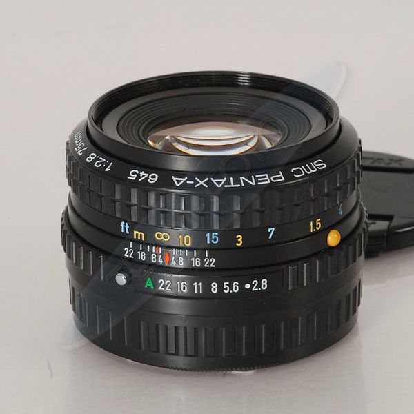 Datei:Pentax 75 2.8 645 TeamFoto.jpg