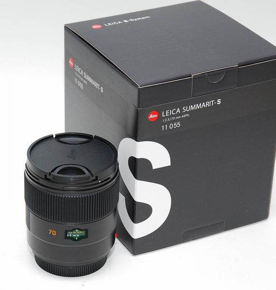 Datei:Summarit-S 70 2.5 Arsenal.jpg