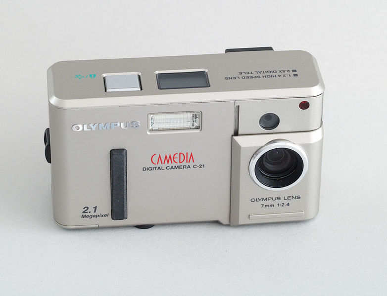 Datei:C21 front open cfrei.jpg