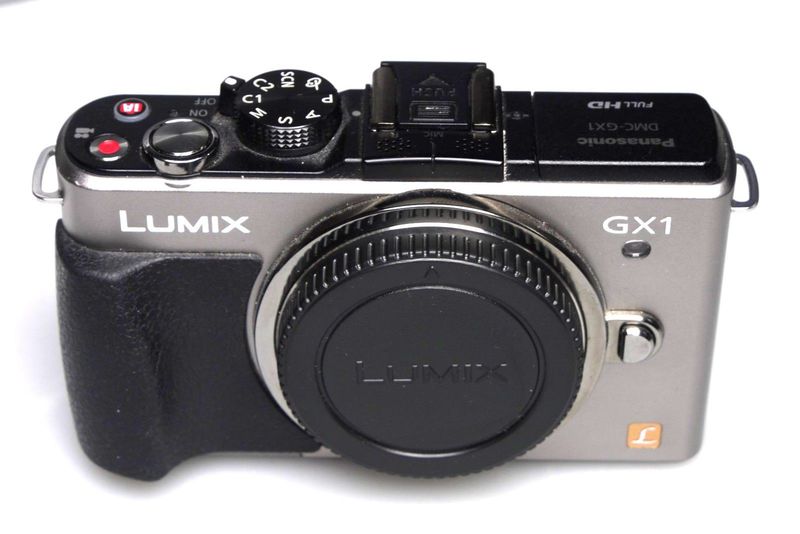 Datei:Lumix GX1 camerafoxx 2.jpg