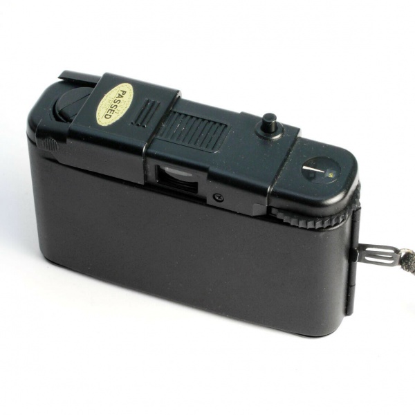 Datei:Olympus XA1 k foto 3.jpg