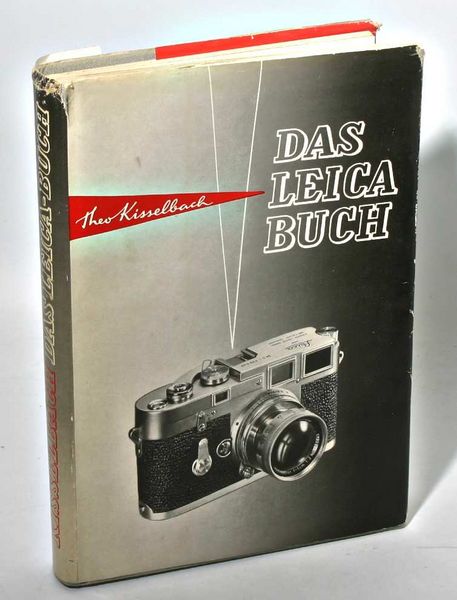 Datei:Kisselbach Leica-Buch Arsenal.jpg
