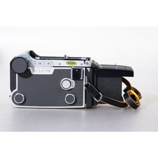 Datei:Mamiya C220 TeamFoto 2.jpg