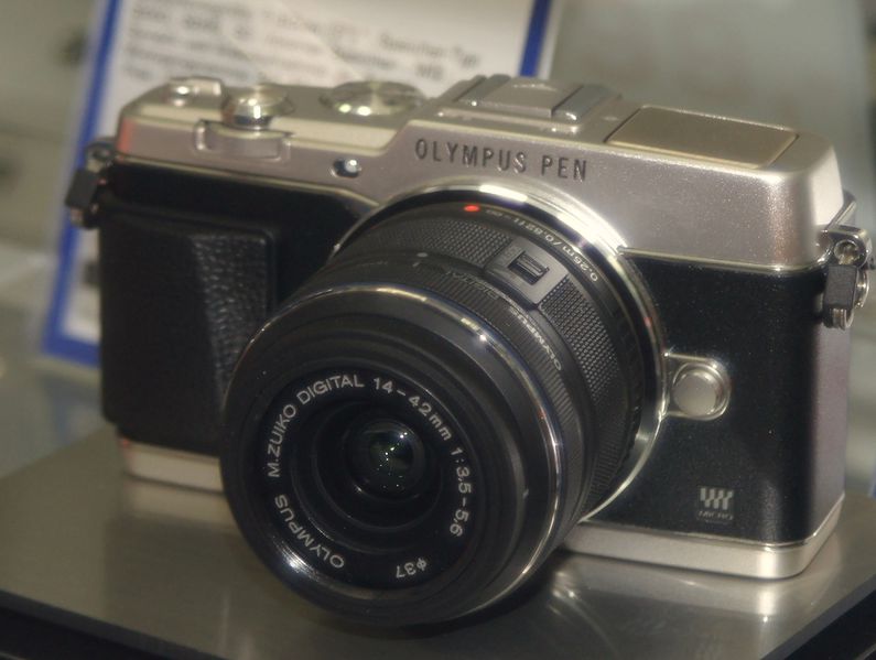 Datei:PEN E-P5 1.jpg