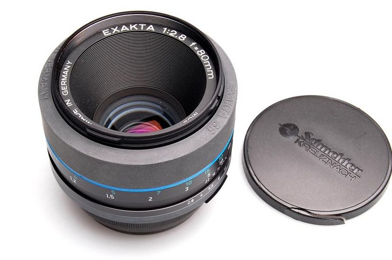 Datei:E66 Exakta 80 2.8 camerafoxx.jpg