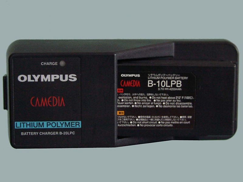 Datei:E20P Akku Ladegerät B20LPC.jpg