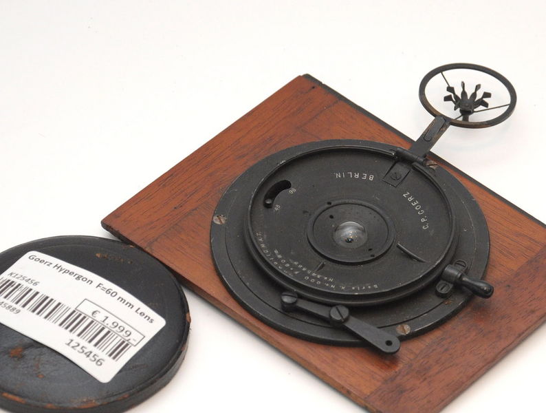 Datei:Goerz Hypergon 60 Arsenal.jpg