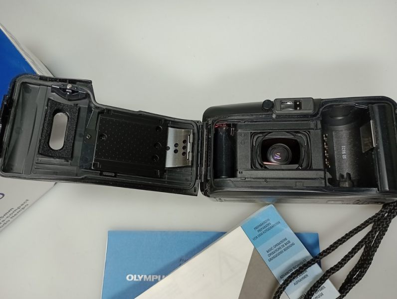 Datei:Mju III 115 camerafoxx 4.jpg