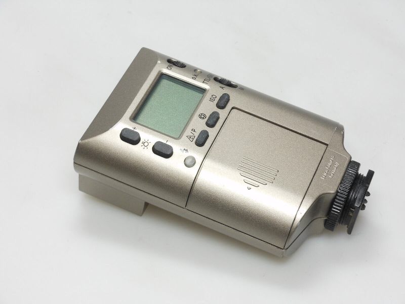 Datei:Leica SF24D Titan camerafoxx 2.jpg