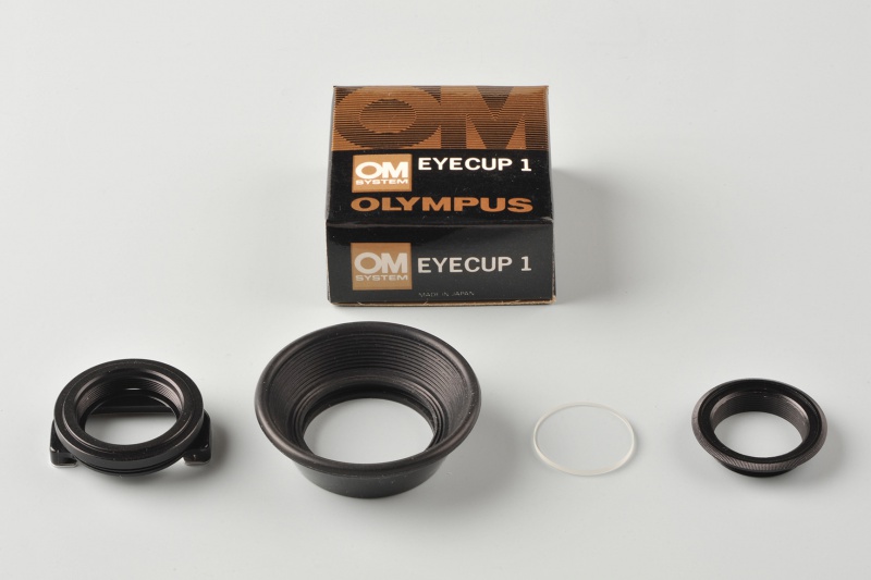 Datei:Olympus Eyecup 1 Parts.jpg