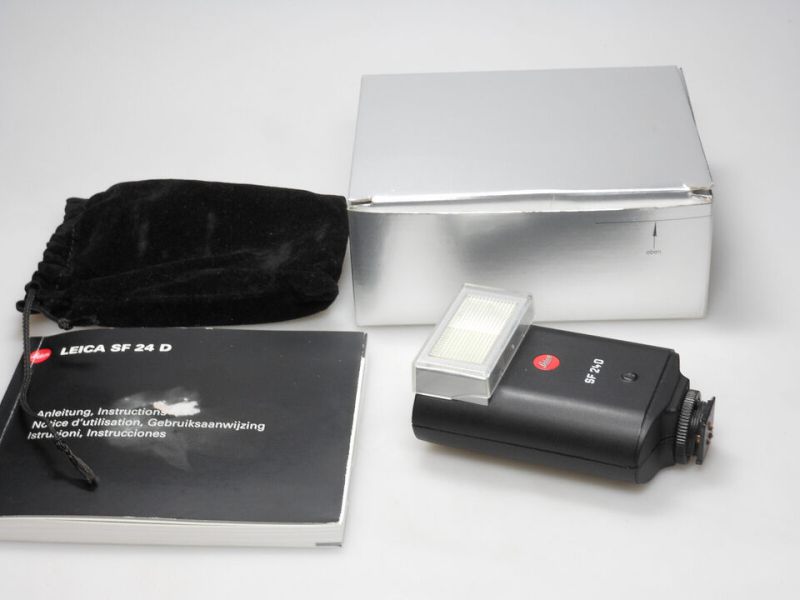 Datei:Leica SF24D Titan camerafoxx 3.jpg