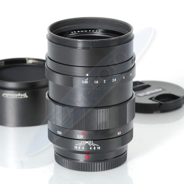 Datei:Nokton 42.5 0.95 TeamFoto 5.JPG