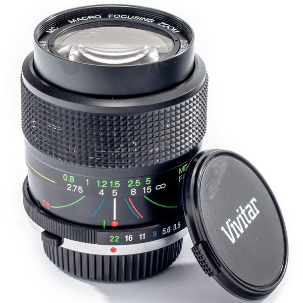 Datei:Vivitar 28-70 3.5-4.8 Arsenal 1.jpg