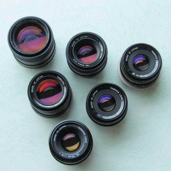 Datei:Yashica ML Standard lenses loeffel.jpg