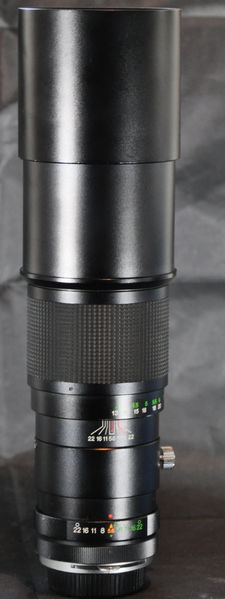 Datei:Vivitar 5,6 400mm TX c.JPG