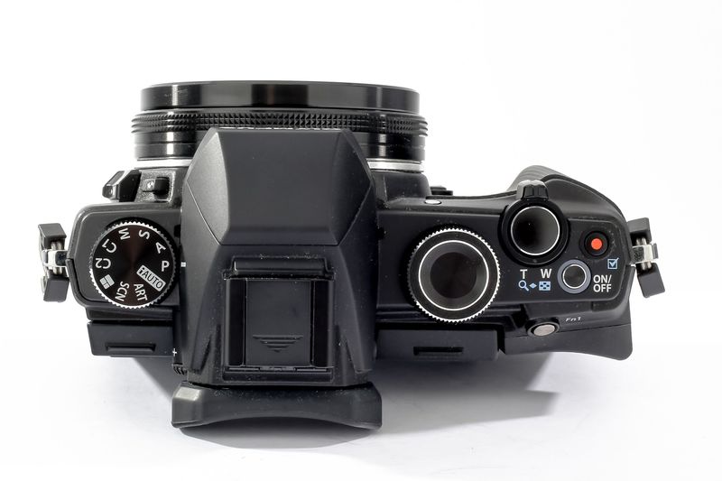 Datei:Olympus Stylus 1 Arsenal 3.jpg