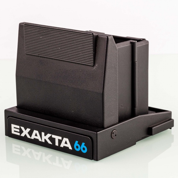 Datei:Exakta 66 Lichtschacht Arsenal 1.jpg