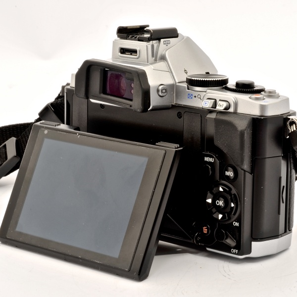 Datei:Olympus E-M5 si Arsenal 4.jpg