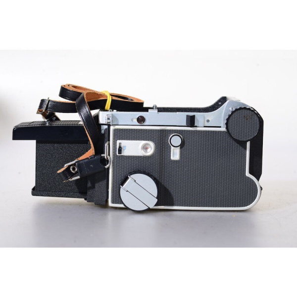 Datei:Mamiya C220 TeamFoto 4.jpg