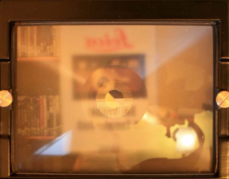 Datei:Mattscheibe unscharf.JPG