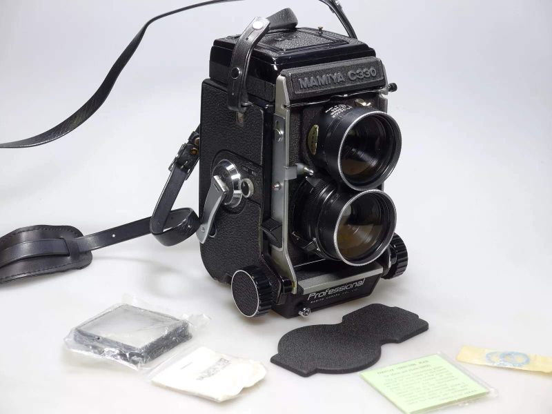 Datei:Mamiya C330 Professional camerafoxx 2.jpg