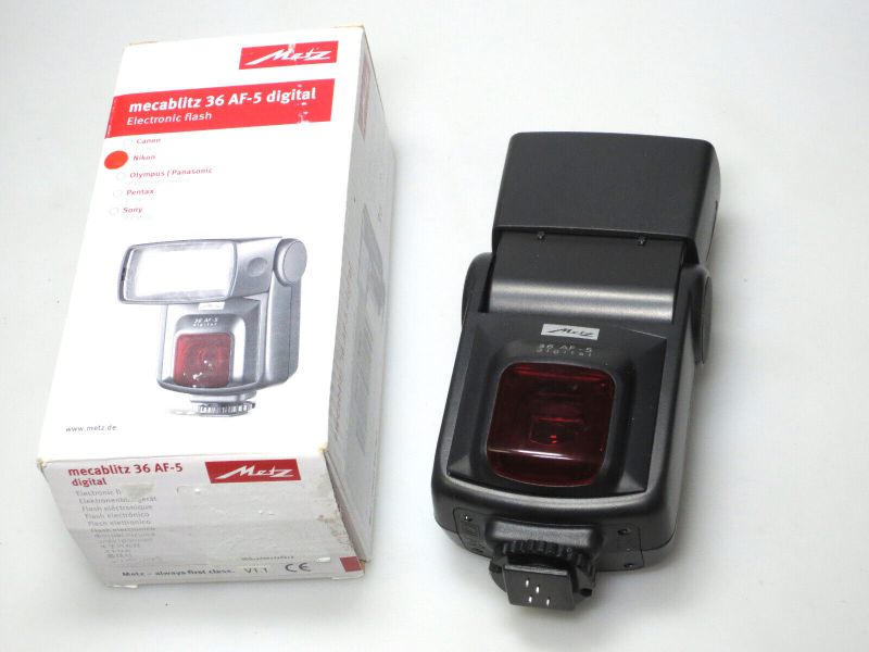 Datei:Mecablitz 36 AF 5 camerafoxx.jpg