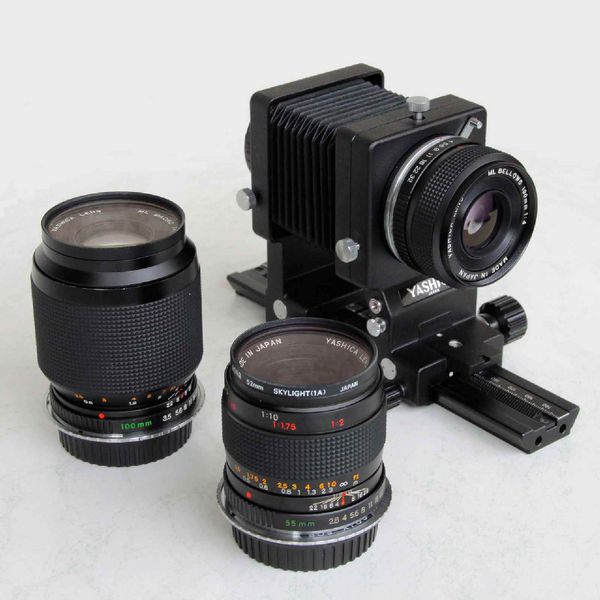 Datei:Yashica ML Macro lenses loeffel.jpg