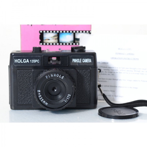 Datei:Holga 135BC TeamFoto 1.jpg